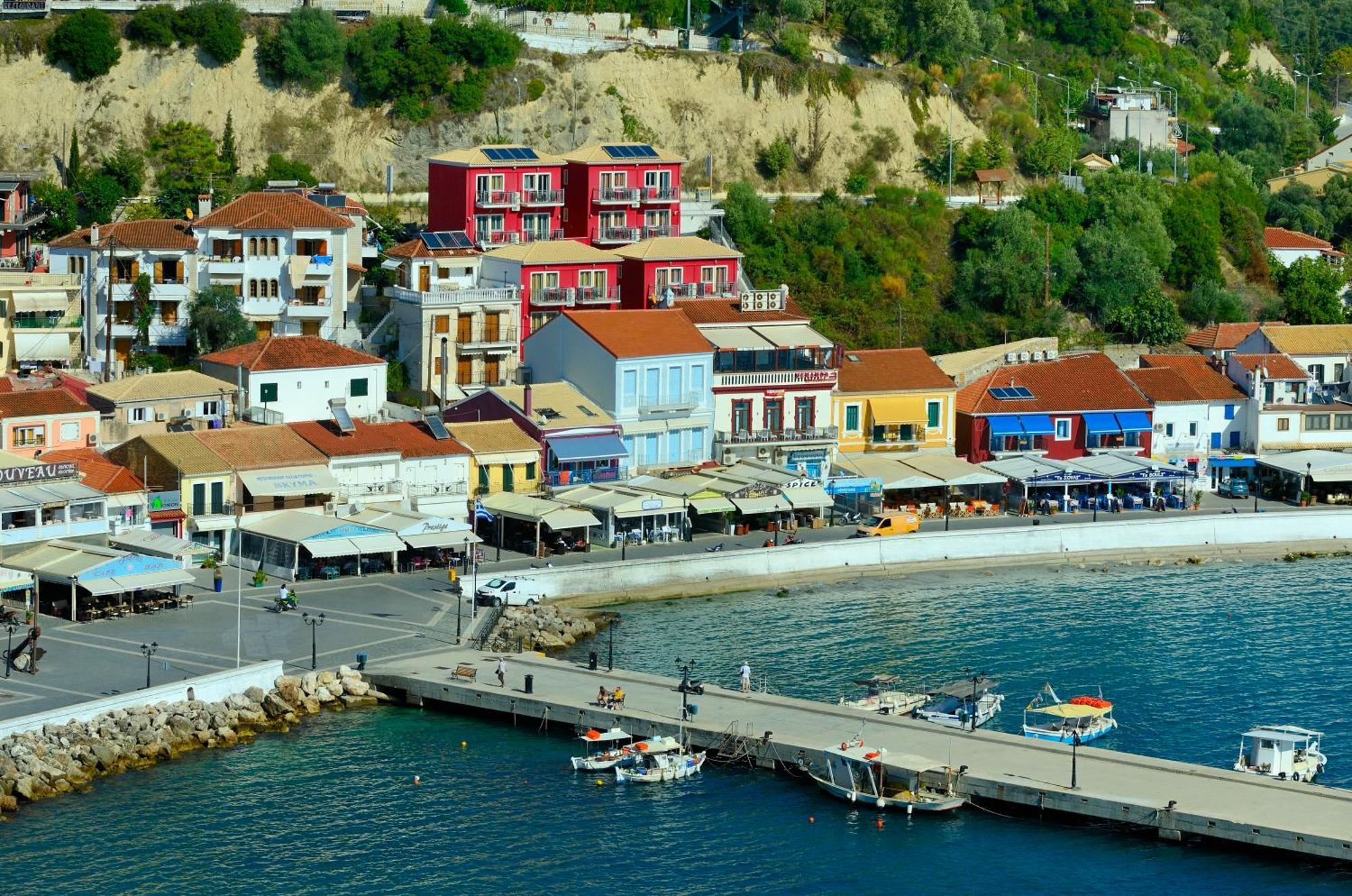Acrothea Hotel Парга Екстериор снимка
